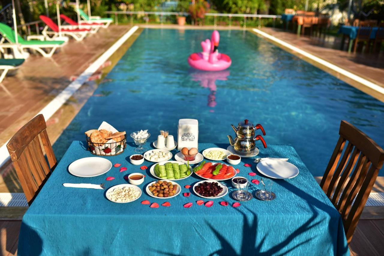 Guentur Hotel & Restaurant Гьоджек Екстер'єр фото